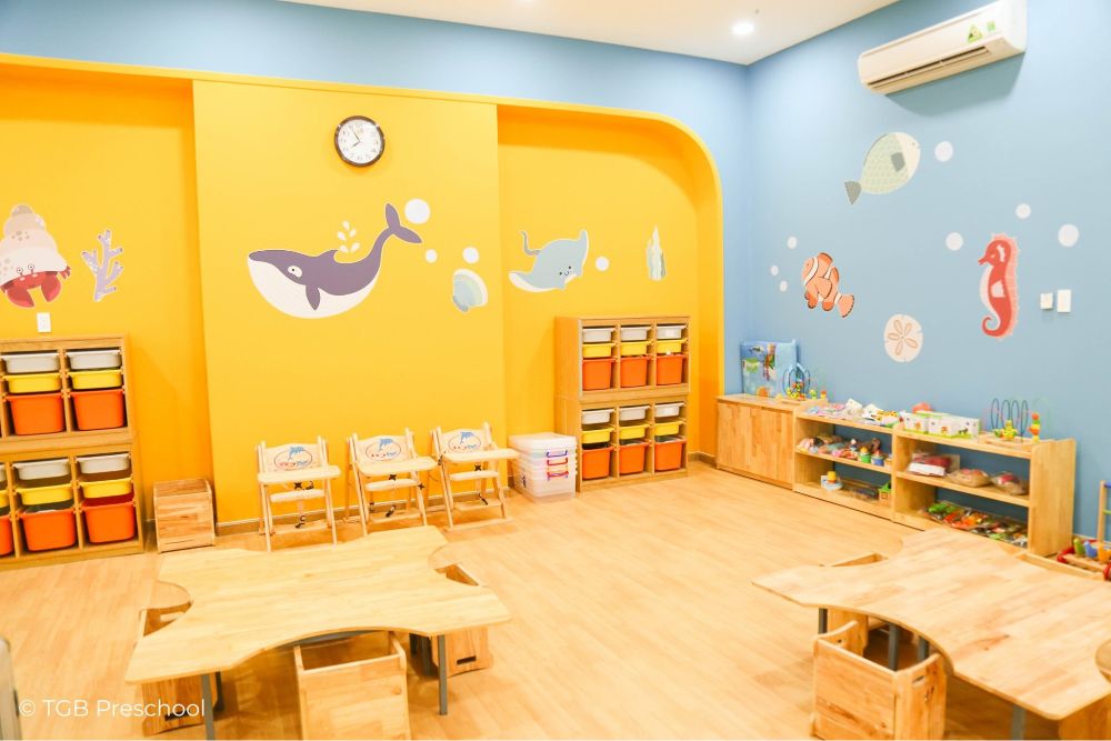 Phòng học được trang trí đẹp mắt, tạo hứng thú và cảm giác dễ chịu cho các bé
